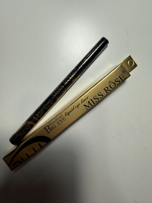 Eyeliner miss rose